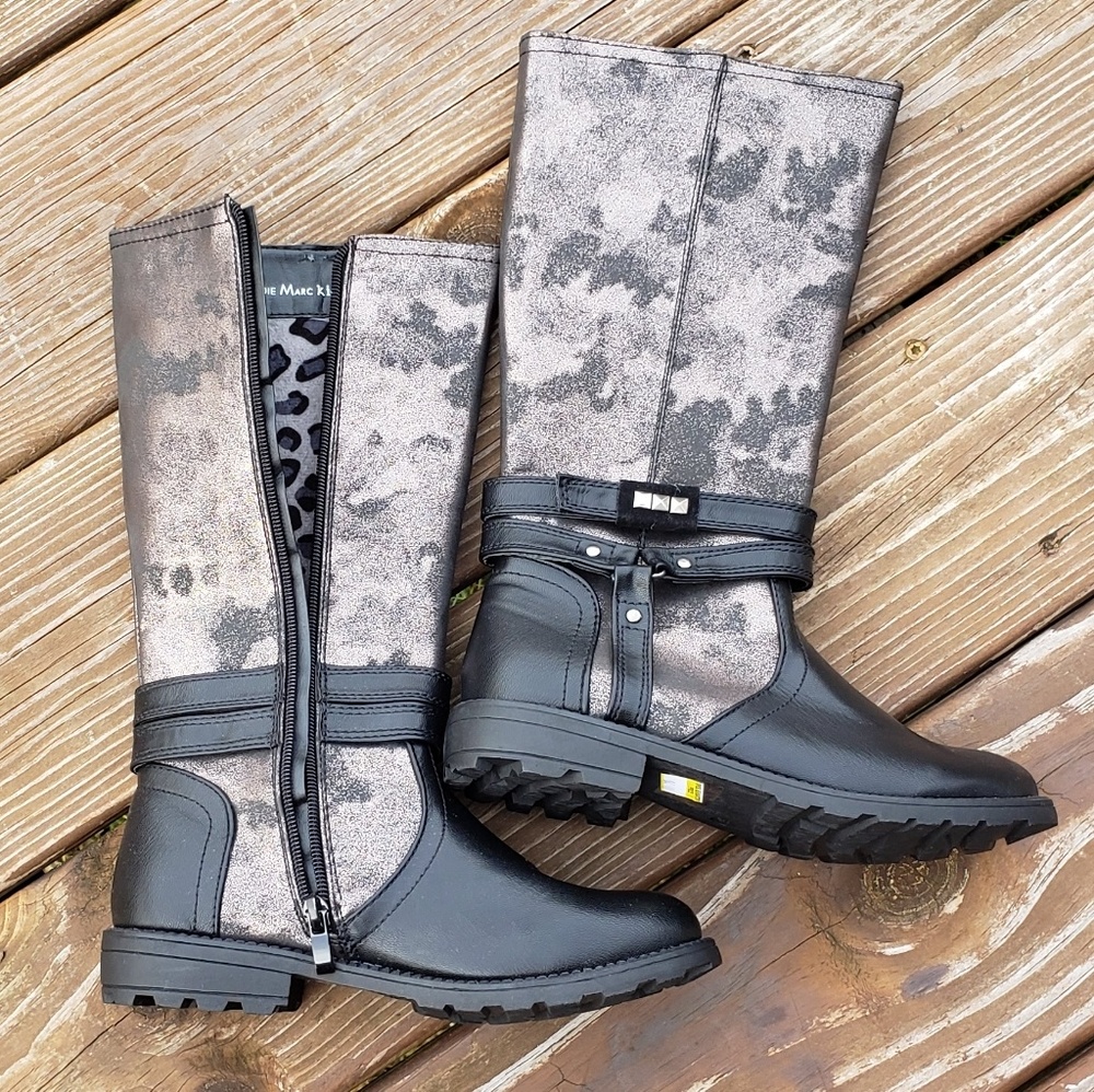 Never worn distressed metallic zipper boots sz 3